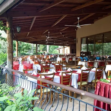 Hotell Larissa Stone Palace