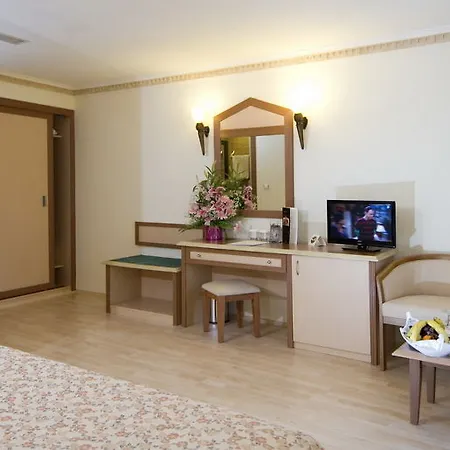 Hotell Larissa Stone Palace 5*